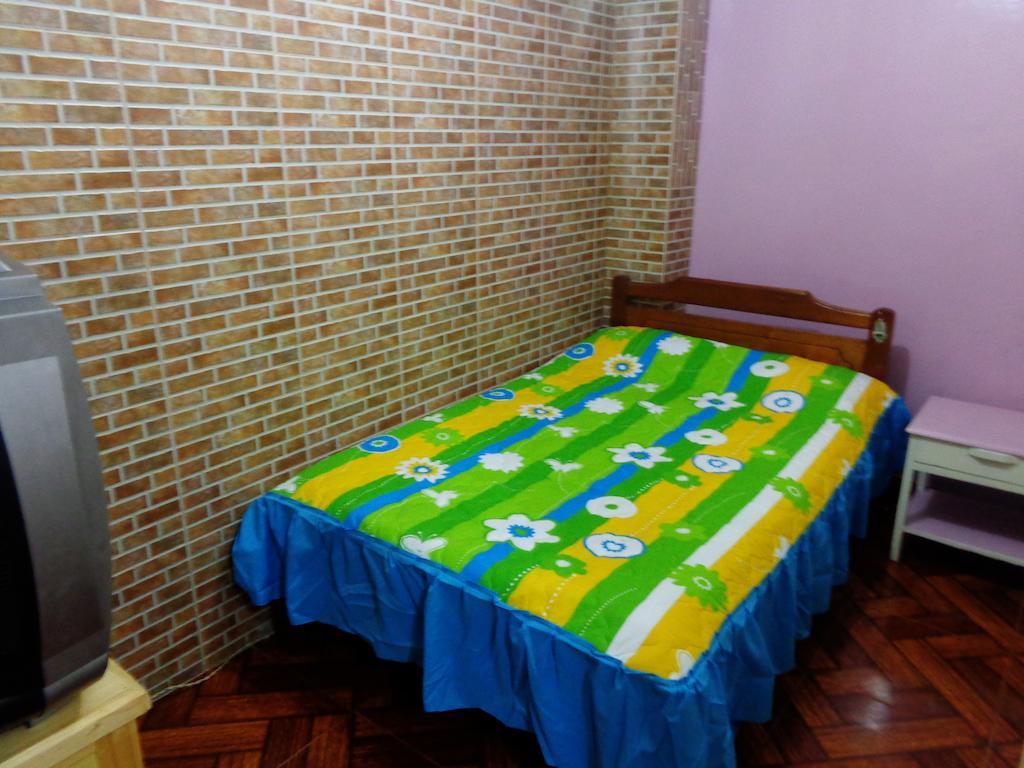 Hostal Yumbo Imperial Κίτο Δωμάτιο φωτογραφία