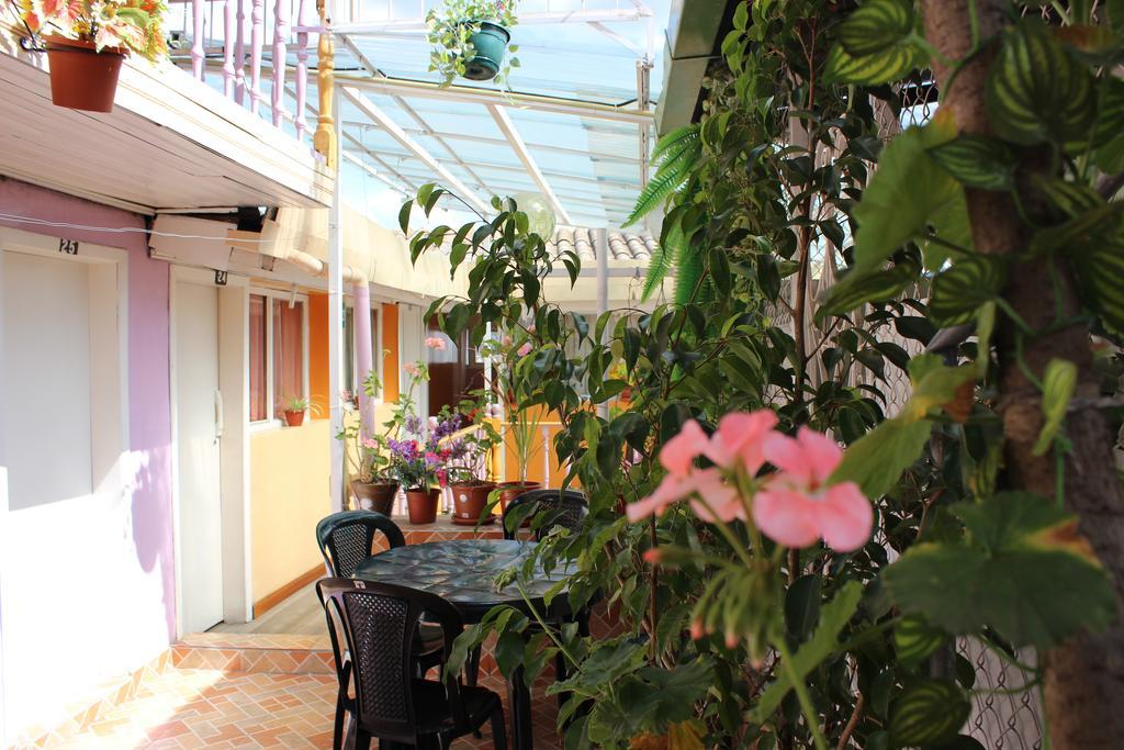 Hostal Yumbo Imperial Κίτο Εξωτερικό φωτογραφία