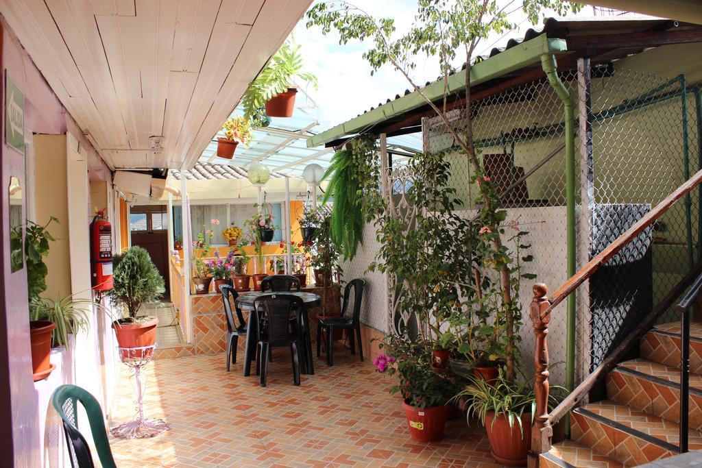 Hostal Yumbo Imperial Κίτο Εξωτερικό φωτογραφία